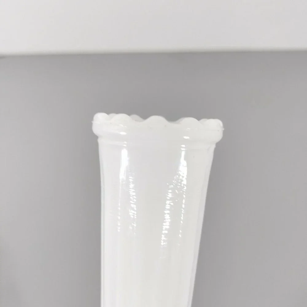 4/$20 Vintage Stars and Bars Milk Glass Stem Bud Vase Nice! Ribbed